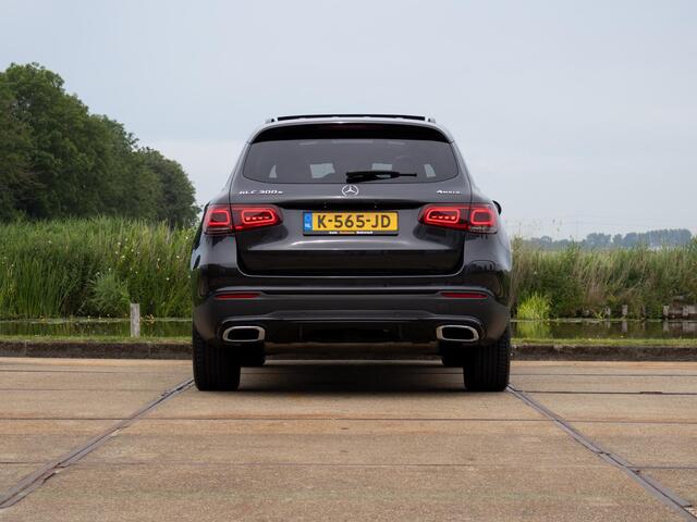 Mercedes-Benz GLC-KLASSE 300e 4MATIC Business Solution AMG Pano Burmester 360 Camera