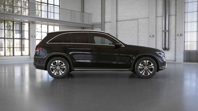 Mercedes-Benz GLC-KLASSE 200 Premium | Multibeam | Beige leer | Achteruitrijcamera | Sfeerverlichting | Treeplanken |