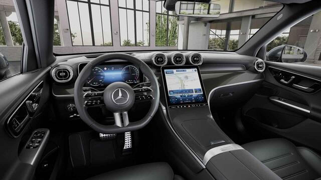 Mercedes-Benz GLC-KLASSE 300e 4MATIC AMG Line | Panoramadak | Multibeam | Memory | Headup | Digital Light | Multispaaks velgen |