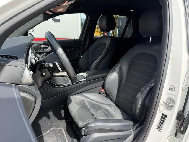 Mercedes-Benz GLC-KLASSE 300e 4MATIC AMG Line 19"/Luchtvering/Matrix LED/Keyless/Memory + stoelverwarming/Sfeerverlichting/Elektrische klep/Apple Carplay & Android Auto