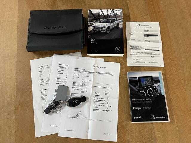 Mercedes-Benz GLC-KLASSE 250 4MATIC Premium Plus | Trekhaak | Camera | Extra set wielen