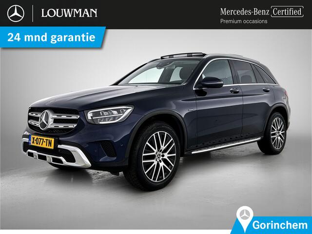 Mercedes-Benz GLC-KLASSE 300 e 4MATIC Plug-In Hybride Panoramadak | Treeplanken | Achteruitrijcamera Inclusief 24 maanden MB Certified garantie voor Europa.
