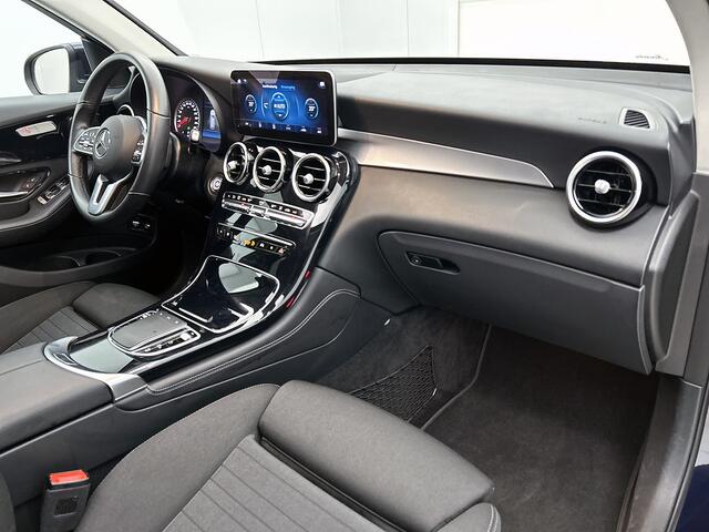 Mercedes-Benz GLC-KLASSE 300 e 4MATIC Plug-In Hybride Panoramadak | Treeplanken | Achteruitrijcamera Inclusief 24 maanden MB Certified garantie voor Europa.