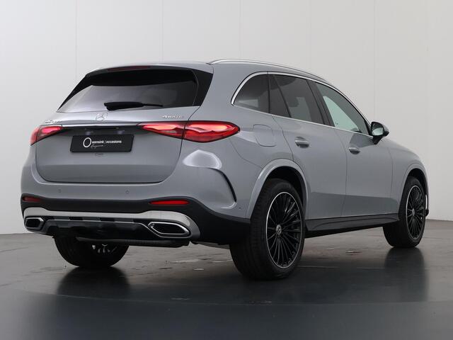 Mercedes-Benz GLC-KLASSE 300e 4MATIC Business Solution AMG | Premium Pakket | Trekhaak | Winterpakket | Panoramaschuifdak | Treeplanken |