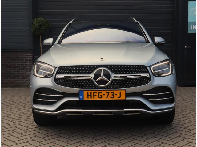 Mercedes-Benz GLC-KLASSE 300e 4MATIC AMG Line | Pano | Trekhaak | Burmester | ACC | Apple Carplay/Android Auto