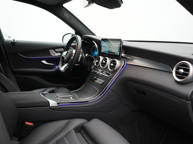 Mercedes-Benz GLC-KLASSE 300e 4MATIC Business Solution AMG PHEV 313pk Dealer O.H. | Trekhaak Afn. | Adaptive Cruise | Head Up | 360 Camera | Multi Beam LED | Lederen Sportstoelen Memory & Massage | Sfeerverlichting | Stoelverwarming | Apple Carplay | Blis | Navigatie | DAB | Plug