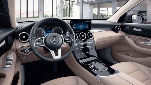 Mercedes-Benz GLC-KLASSE 200 Business Solution Limited | Treeplanken | Beige bekleding | Stoelverwarming |