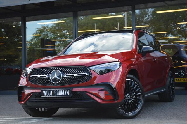 Mercedes-Benz GLC-KLASSE 300e 4MATIC AMG-Line Led Panorama Memory Distronic Luchtvering Camera 360 Head-Up Trekhaak Pdc