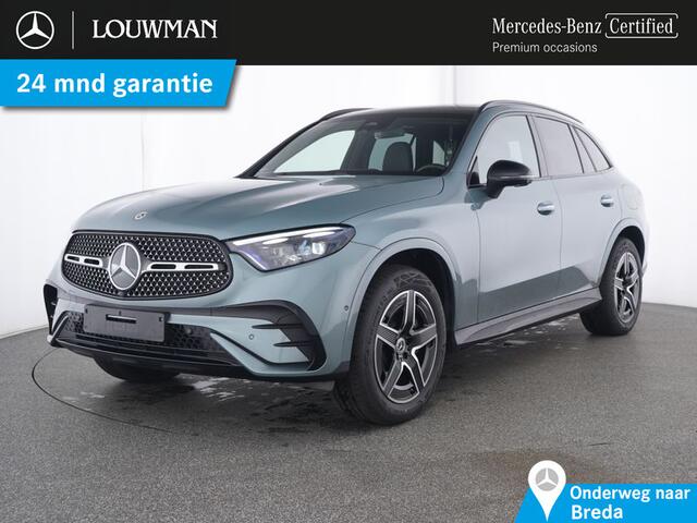 Mercedes-Benz GLC-KLASSE 300 e 4MATIC AMG Plug-In Hybride AMG Line Premium Plus | Night Pakket | PAnorama Schuif-Kanteldak | Distronic | Zwarte Hemel | Stuur en Stoelverwarming. Inclusief 24 maanden Mercedes-Benz Certified garantie voor Europa.