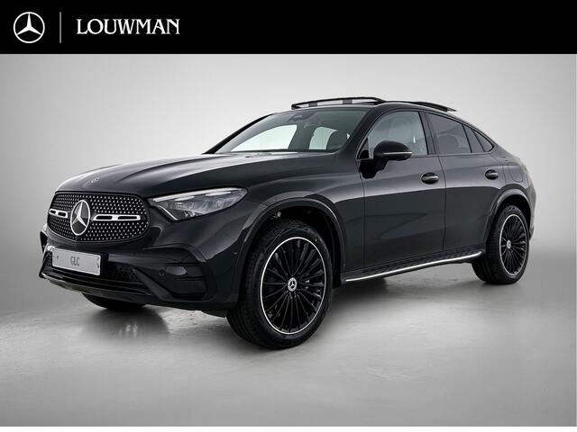 Mercedes-Benz GLC-KLASSE 400e 4MATIC Business Solution AMG | Premium Plus | Nightpakket | Winterpakket | Trekhaak | Panoramaschuifdak | 360° camera | URBAN GUARD Plus | Treeplanken in aluminiumlook | Middenconsole metaalstructuur | Burmester® 3D surround sound systeem |