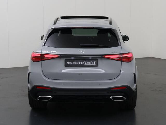 Mercedes-Benz GLC-KLASSE 300e 4MATIC Business Solution AMG | Night | Premium | Winter Pakket | Panoramaschuifdak | Trekhaak |
