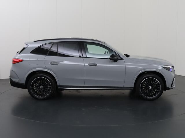 Mercedes-Benz GLC-KLASSE 300e 4MATIC Business Solution AMG | Night | Premium | Winter Pakket | Panoramaschuifdak | Trekhaak |