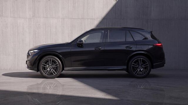Mercedes-Benz GLC-KLASSE 300e 4MATIC AMG Line | Pano | 360 Cam | ACC