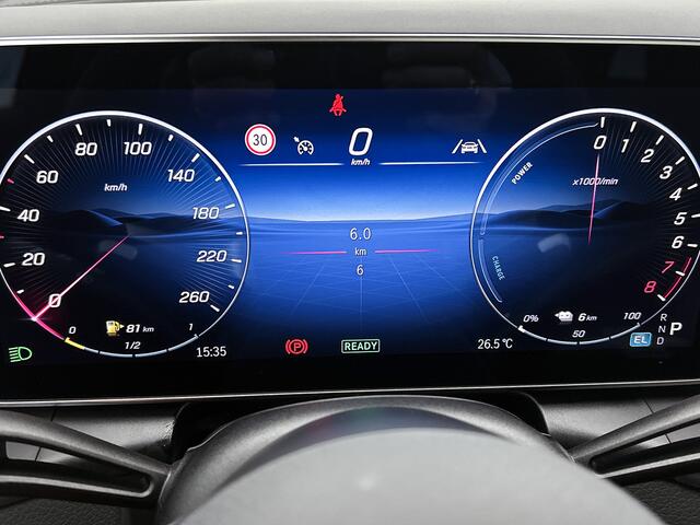 Mercedes-Benz GLC-KLASSE 300e 4MATIC Business Solution AMG | Advanced plus | Nightpakket | Parkeerpakket met achteruitcamera | Trekhaak | Panoramaschuifdak | Middenconsole metaalstructuur | 20 inch vijfspaaks lichtmetalen AMG-velgen |