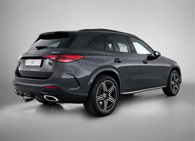 Mercedes-Benz GLC-KLASSE 300e 4MATIC Business Solution AMG | Advanced plus | Nightpakket | Parkeerpakket met achteruitcamera | Trekhaak | Panoramaschuifdak | Treeplanken in aluminiumlook | 20 inch vijfspaaks lichtmetalen AMG-velgen | Warmtewerend, donkergetint glas | URBAN GUARD 