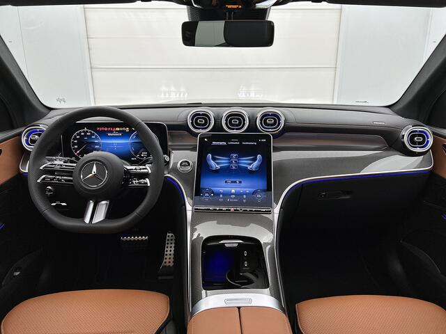 Mercedes-Benz GLC-KLASSE 300e 4MATIC Business Solution AMG | Advanced plus | Nightpakket | Parkeerpakket met achteruitcamera | Trekhaak | Panoramaschuifdak | Treeplanken in aluminiumlook | 20 inch vijfspaaks lichtmetalen AMG-velgen | Warmtewerend, donkergetint glas | URBAN GUARD 