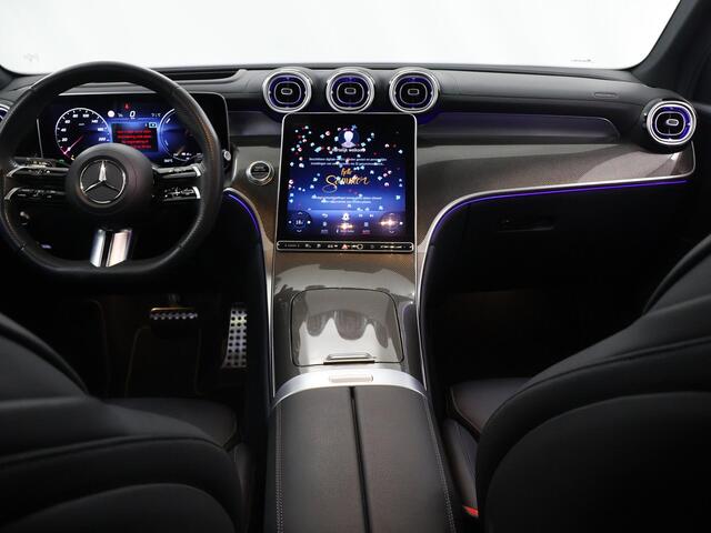 Mercedes-Benz GLC-KLASSE 300e 4MATIC AMG Line | Panoramadak | Multibeam | Memory | Headup | Digital Light | Multispaaks velgen |