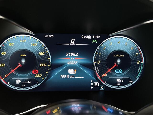 Mercedes-Benz GLC-KLASSE 300 e 4MATIC Business Solution AMG AMG Line | Night Pakket | 19 Inch Velgen | Digitaal Dashboard | Parkeerpakket met achteruitrijcamera. Inclusief 24 maanden Mercedes-Benz Certified garantie voor Europa.