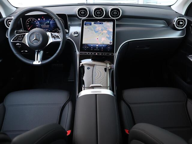 Mercedes-Benz GLC-KLASSE 300e 4MATIC Business Solution l Stoelverwarming l Achteruitrij camera l Leder