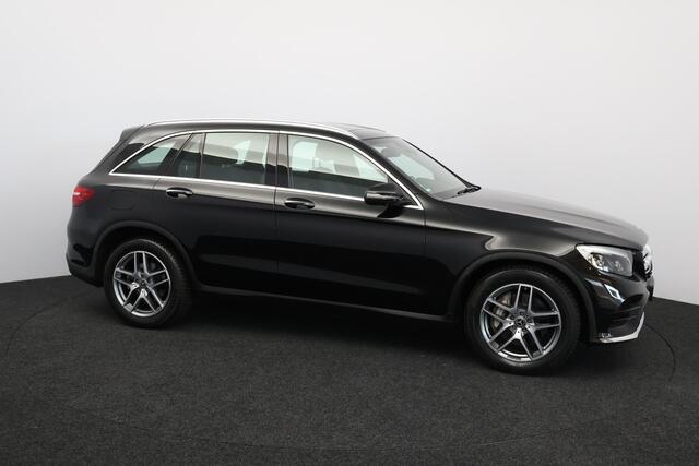 Mercedes-Benz GLC-KLASSE 250 4MATIC Premium Plus AMG/ Automaat/ 17'' LMV/ 360°Camera/ LED Koplampen/ LEDER/ Elek. Stoelen + Memory/ Keyless/ Panorama-Dak/ Stoelverw./ PDC V+A/ Zwarte-Hemel/ Navi/ Bluetooth/ Multi. Sportstuur.