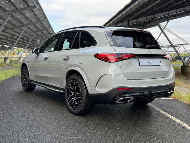 Mercedes-Benz GLC-KLASSE 300e 4MATIC Business Solution AMG | Night | Premium | Treeplanken | Panoramaschuifdak | Trekhaak | Memory stoelen |