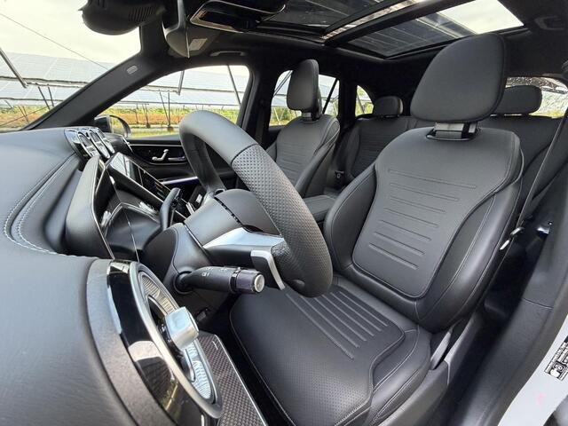 Mercedes-Benz GLC-KLASSE 300e 4MATIC Business Solution AMG | Night | Premium | Treeplanken | Panoramaschuifdak | Trekhaak | Memory stoelen |