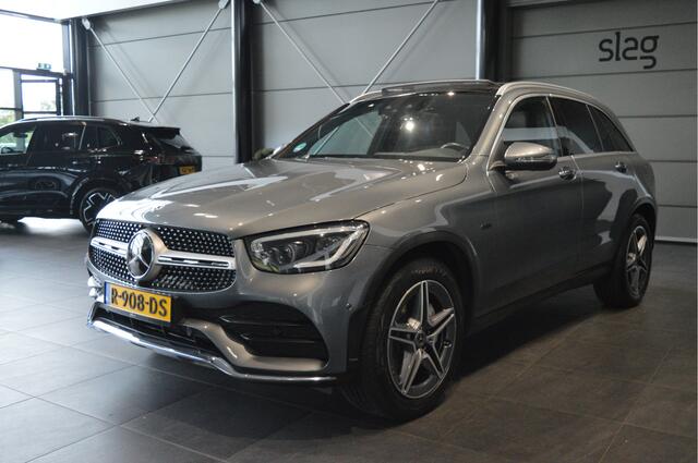 Mercedes-Benz GLC-KLASSE 300e 4MATIC AMG Head Up pano leer trekhaak 19 inch !!