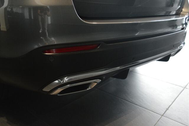 Mercedes-Benz GLC-KLASSE 300e 4MATIC AMG Head Up pano leer trekhaak 19 inch !!