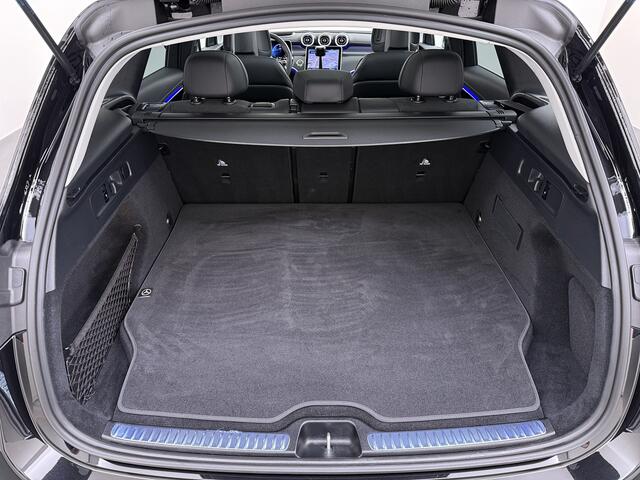 Mercedes-Benz GLC-KLASSE 300 e 4MATIC AMG Line | Pano HUD Trekhaak Burmester Memory