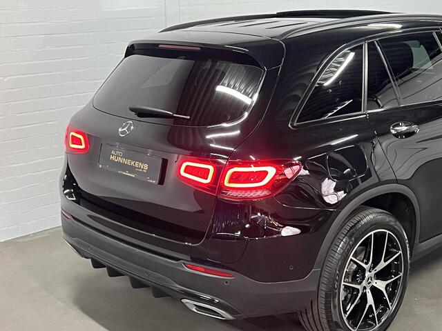 Mercedes-Benz GLC-KLASSE 300e 4MATIC AMG-line Distronic | Open dak | Burmester | Memory | Stoelverwarming | Achteruitrij camera | Carplay