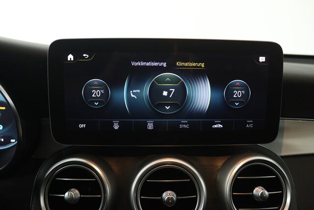 Mercedes-Benz GLC-KLASSE 300e 4MATIC Premium Plus (PANORAMADAK, SFEERVERLICHTING, CAMERA, ELEKT. STOELEN)