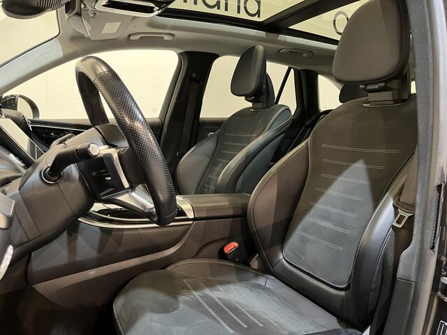 Mercedes-Benz GLC-KLASSE 300e 4MATIC AMG Line / Pano. Schuifdak / 360 Camera / 20" LMV / Trekhaak Elek. / LED / Digital Light / BTW-auto !!