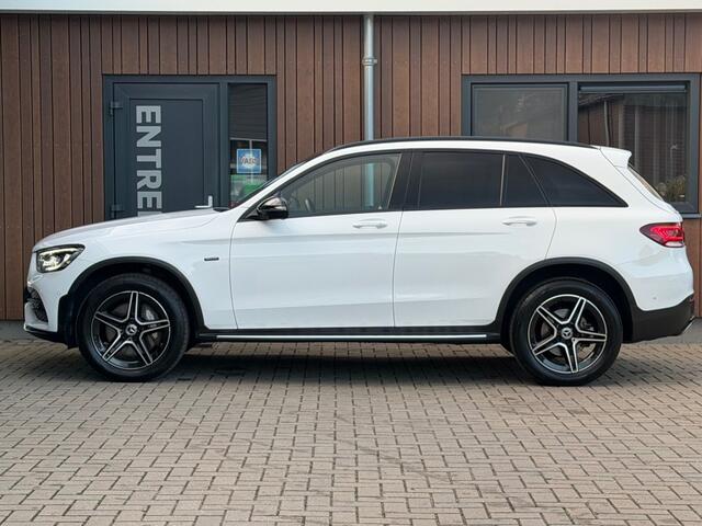 Mercedes-Benz GLC-KLASSE 300E 4M. AMG Pano 360 Camera Trekhaak Carplay