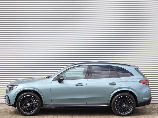 Mercedes-Benz GLC-KLASSE 300e 4MATIC Business Solution AMG Voordeel € 8.342 Voorraadactie!!