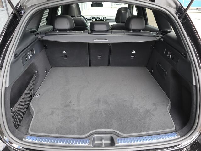Mercedes-Benz GLC-KLASSE 300e 4MATIC Business Solution AMG | Voordeel € 8.307 Voorraadactie !!