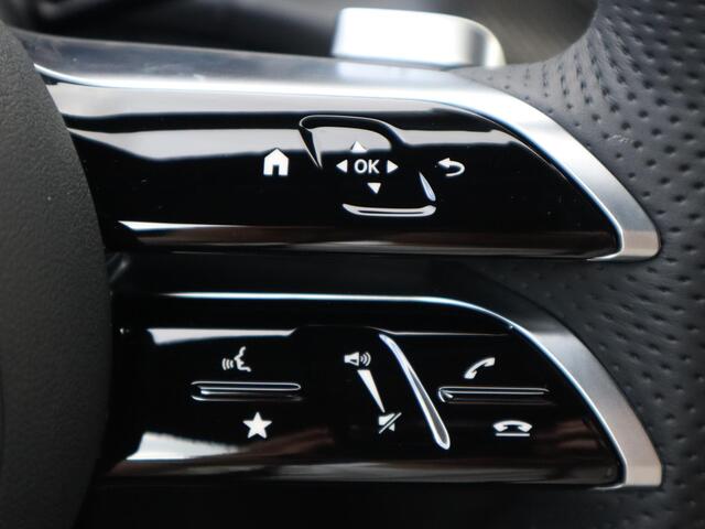 Mercedes-Benz GLC-KLASSE 300e 4MATIC Business Solution AMG Voordeel € 8.371 Voorraadactie !!