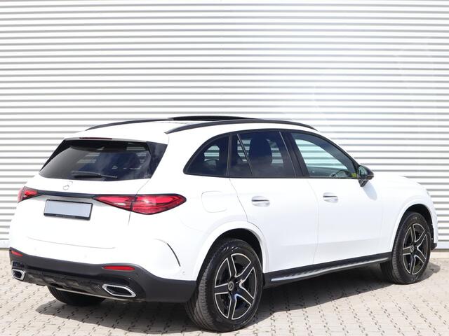 Mercedes-Benz GLC-KLASSE 300e 4MATIC Business Solution AMG Voordeel € 8.273 Voorraadactie!!