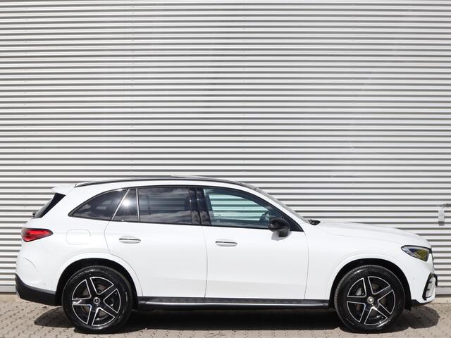 Mercedes-Benz GLC-KLASSE 300e 4MATIC Business Solution AMG Voordeel € 8.273 Voorraadactie!!