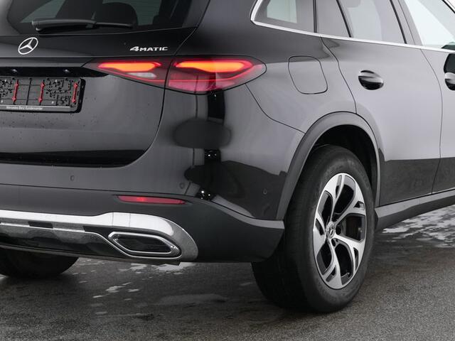 Mercedes-Benz GLC-KLASSE 300 e 4MATIC Plug-In Hybride Trekhaak | Ledkoplampen | Stoel en Stuurverwarming | Parkeerpakket met achteruitcamera. Inclusief 24 maanden Mercedes-Benz Certified garantie voor Europa.