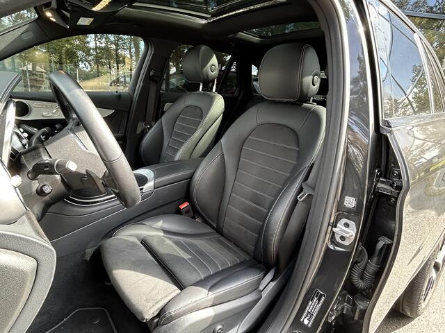 Mercedes-Benz GLC-KLASSE 300e AMG // Panoramadak // Trekhaak // Memory // Headup // 360 Camera // Digitaal dashboard // Sfeerverlichting // 20 inch