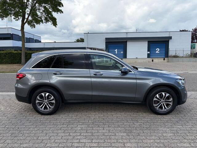 Mercedes-Benz GLC-KLASSE 200 AMG Distronic+ Night Pakket