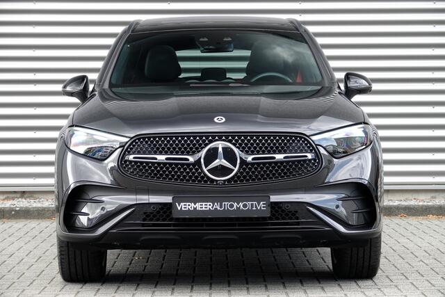 Mercedes-Benz GLC-KLASSE 300e 4MATIC AMG Line | Panodak | Night | Burmester | Trekhaak | HUD |