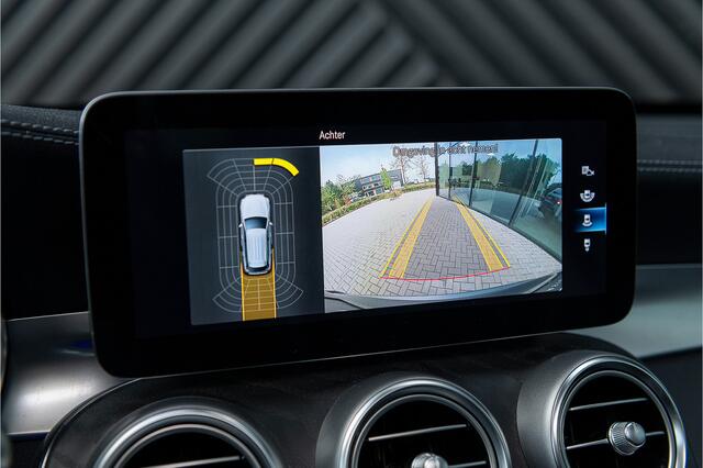 Mercedes-Benz GLC-KLASSE 300 e 4MATIC AMG Camera IHC+ HUD Ambient Klima Night Trekhaak