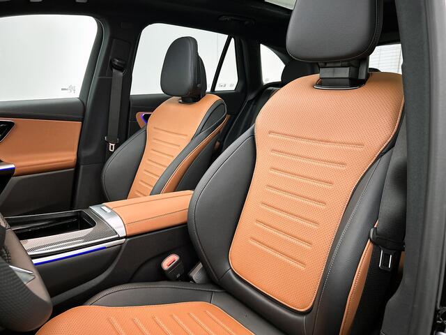 Mercedes-Benz GLC-KLASSE 300e 4MATIC Business Solution AMG | Advanced plus | Nightpakket | Parkeerpakket | Trekhaak | Panoramaschuifdak | Treeplanken in aluminiumlook | 20 inch vijfspaaks lichtmetalen AMG-velgen |