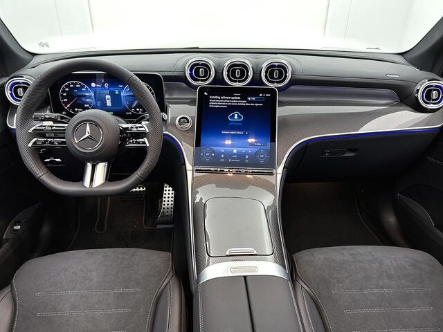 Mercedes-Benz GLC-KLASSE 300e 4MATIC Business Solution AMG | Advanced plus | Parkeerpakket | Trekhaak | Panoramaschuifdak | Treeplanken in aluminiumlook | DISTRONIC | 20 inch vijfspaaks lichtmetalen AMG-velgen | URBAN GUARD Plus |
