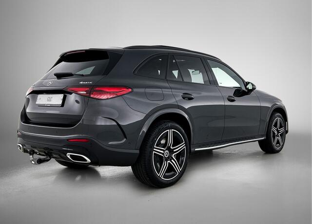 Mercedes-Benz GLC-KLASSE 300e 4MATIC Business Solution AMG | Advanced plus | Nightpakket | Trekhaak | Panoramaschuifdak | Treeplanken in aluminiumlook | 20 inch vijfspaaks lichtmetalen AMG-velgen |