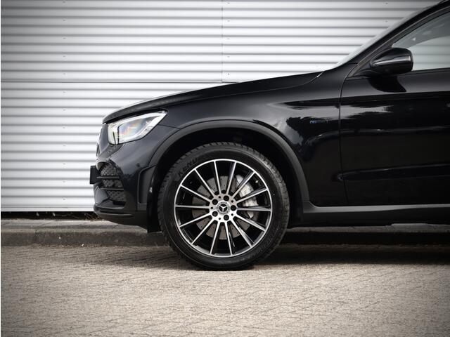 Mercedes-Benz GLC-KLASSE GLC 300 e 4Matic AMG | Panorama | Burmester | Sfeerverlichting |