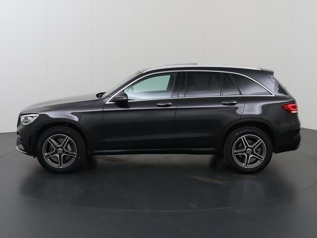 Mercedes-Benz GLC-KLASSE 300e 4MATIC AMG | Panoramadak | Trekhaak elektrisch | Distronic | 360 camera |