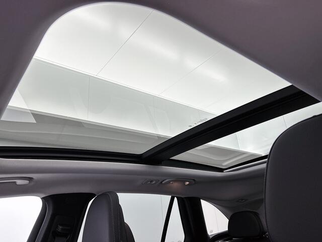 Mercedes-Benz GLC-KLASSE 300 e 4MATIC Plug-In Hybride Trekhaak | Panorama Schuif-Kanteldak | Memory Pakket voorstoelen | Stuur en Stoelverwarming. Inclusief 24 maanden MB Certified garantie voor Europa.