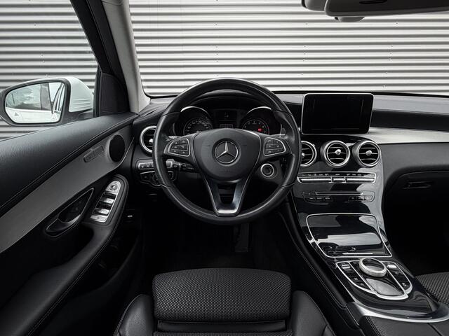 Mercedes-Benz GLC-KLASSE 250 4MATIC |Pano|Trekhaak|Distronic| | Pano | Trekhaak |